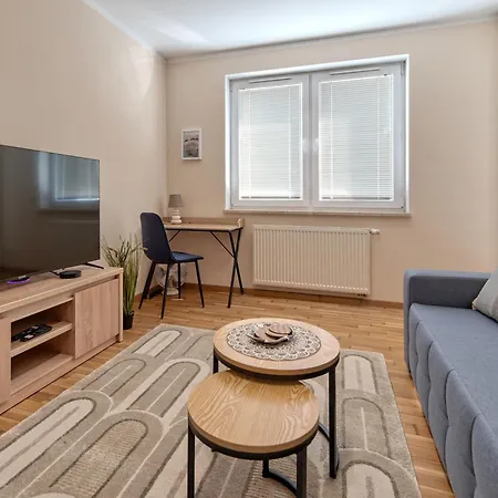 Reagan Park - Parking&balcony - By Rentujemy 아파트