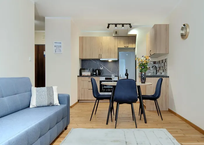 Reagan Park - Parking&balcony - By Rentujemy アパート