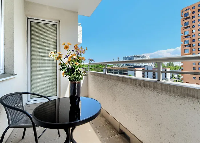 Reagan Park - Parking&balcony - By Rentujemy アパート *